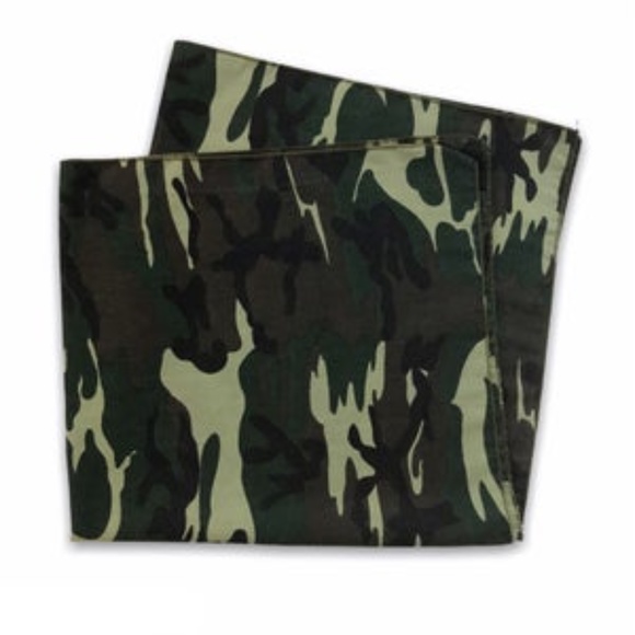 Vintage Camouflage Bandana - Picture 2 of 2